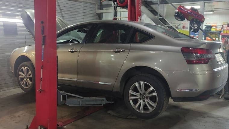 MOTUL Сервис 40 Полная аппаратная замена масла в АКПП АМ6 Ситроен С5